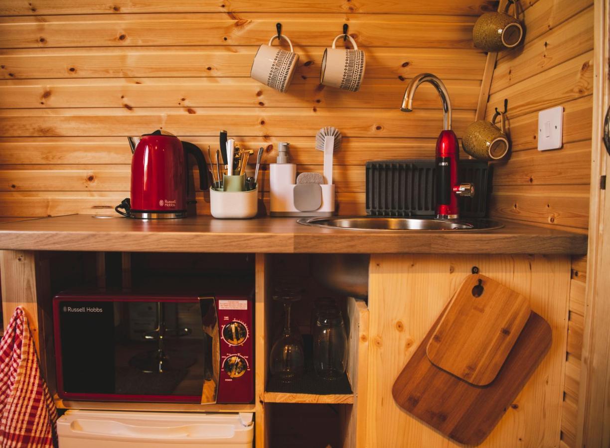 Highland & Transylvania Glamping Pods Roybridge Extérieur photo